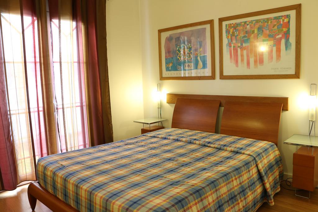 Apartamentos Turisticos Avenue Park ฟุงชาล ภายนอก รูปภาพ